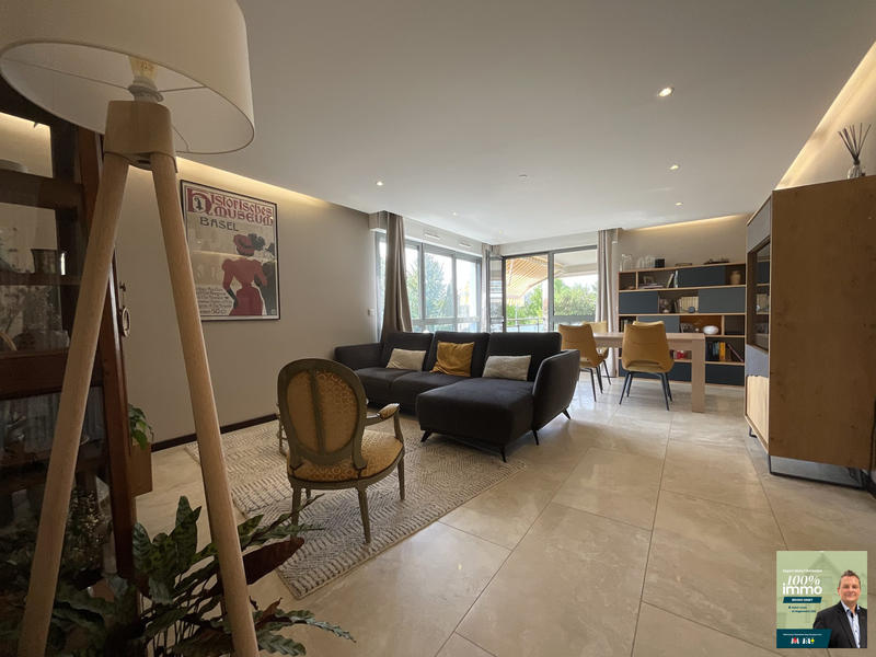 Appartement - 105 m² - 4 pièces