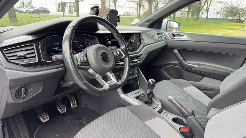 Volkswagen Polo VI 1.0 Tsi 115 R-Line