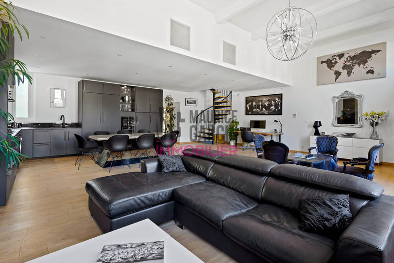 Appartement - 139 m² - 4 pièces