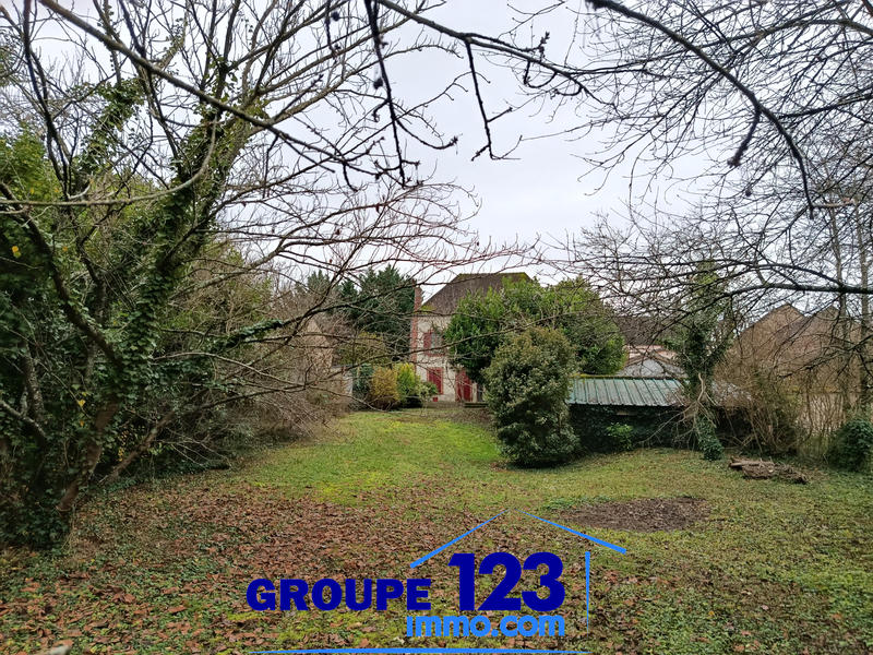 Maison - 289 m² - 9 pièces