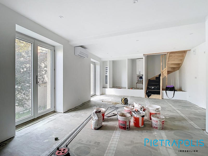 Appartement - 95 m² - 5 pièces