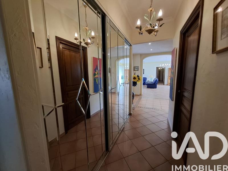 Maison - 269 m² - 6 pièces