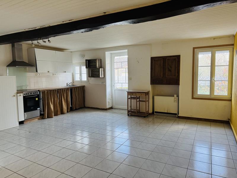 Maison - 90 m² - 3 pièces