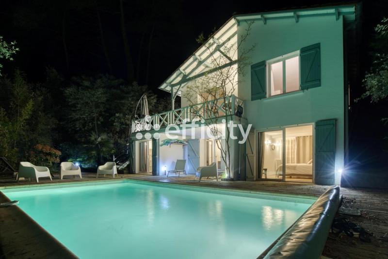 Maison - 96 m² - 5 pièces