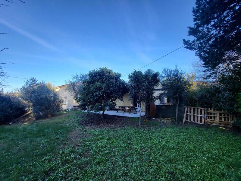 Maison - 93 m² - 5 pièces