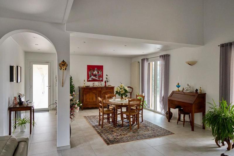 Villa - 212 m² - 9 pièces