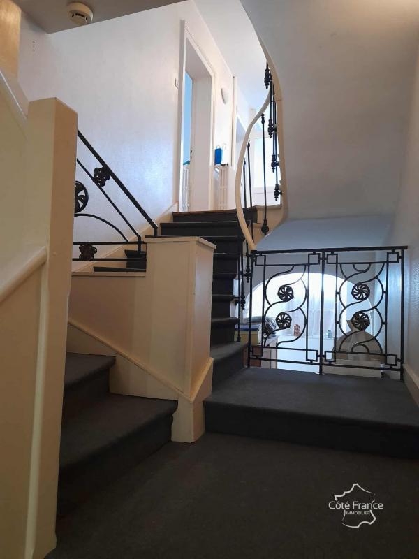 Propriété - 300 m² - 11 pièces