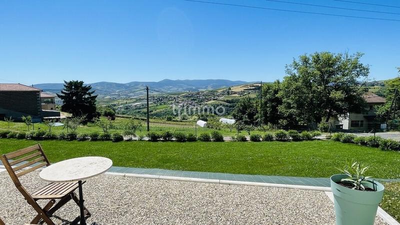 Maison - 140 m² - 5 pièces