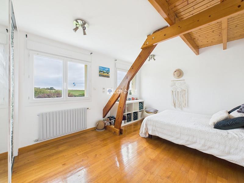 Maison - 191 m² - 8 pièces