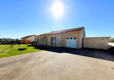 Maison - 94 m² - 4 pièces