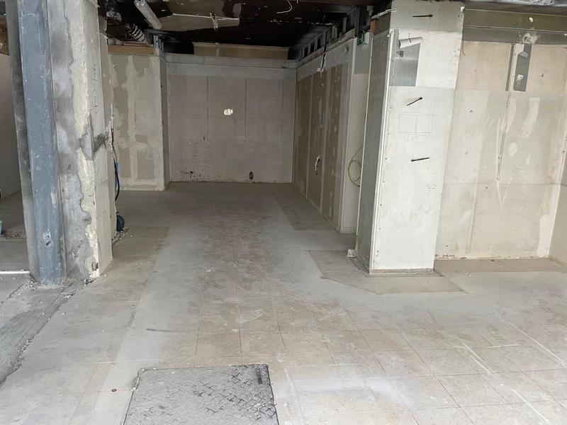 Local commercial - 84 m²