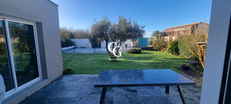 Maison contemporaine - 159 m² - 6 pièces
