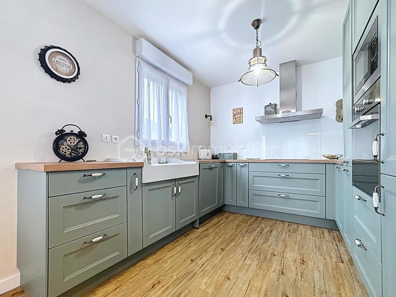 Maison - 90 m² - 4 pièces