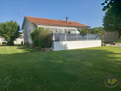 Maison - 137 m² - 7 pièces