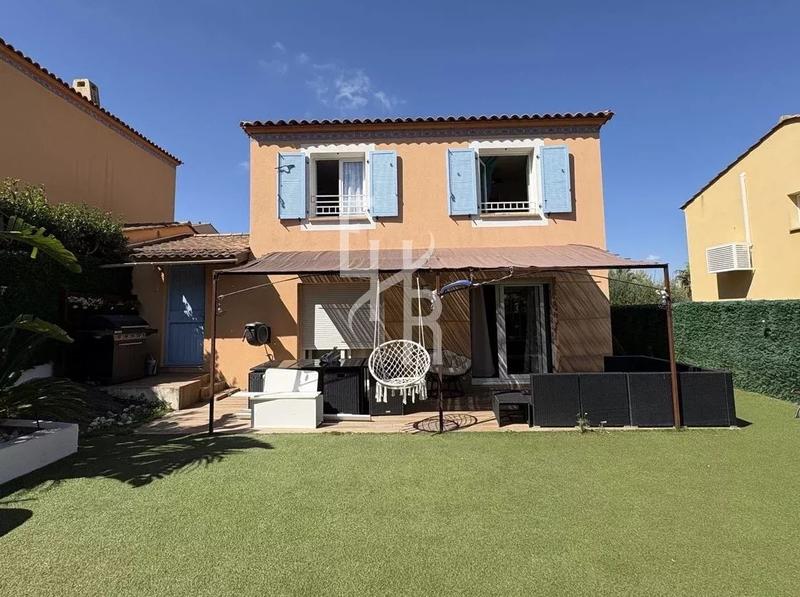 Maison - 87 m² - 4 pièces