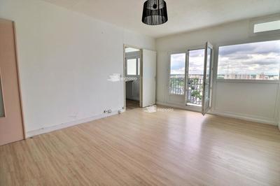 Appartement - 76 m² - 4 pièces