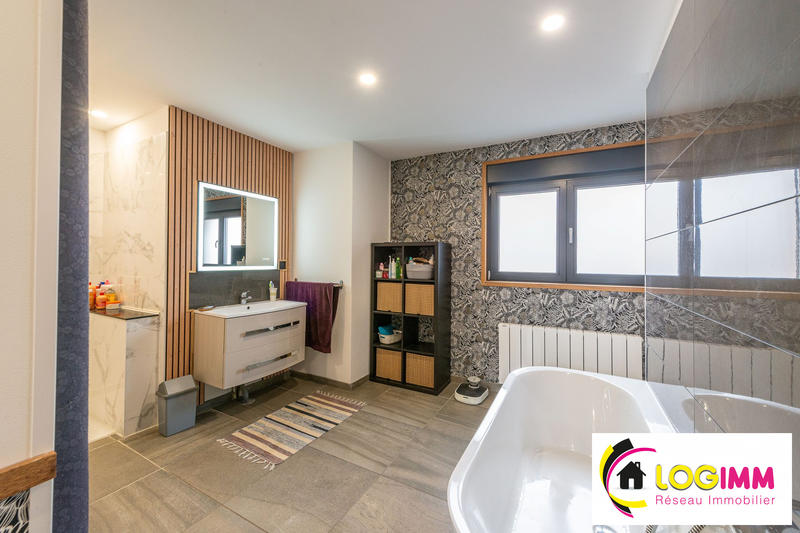 Maison - 165 m² - 7 pièces