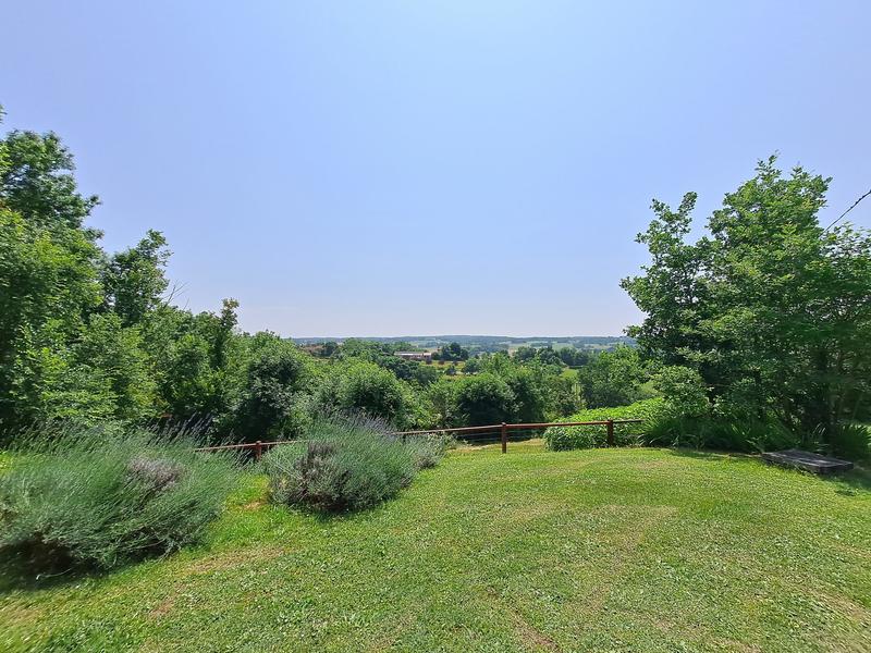 Maison - 550 m² - 16 pièces