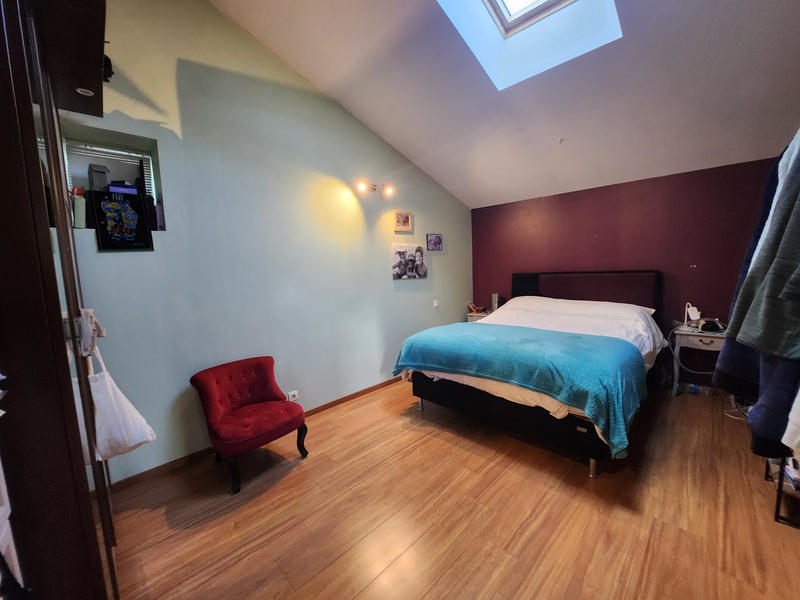 Maison - 177 m² - 7 pièces