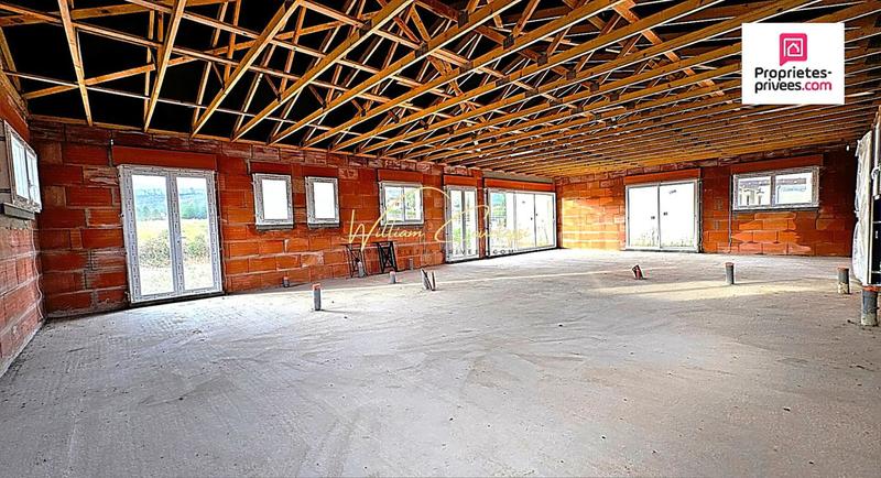 Maison - 104 m² - 4 pièces