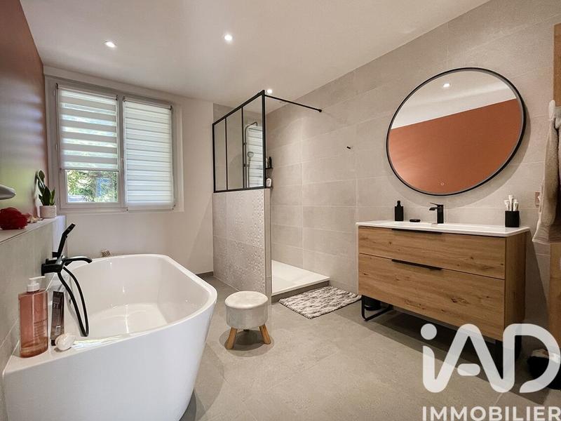 Maison de campagne - 200 m² - 8 pièces