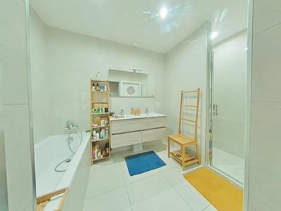 Appartement - 88 m² - 3 pièces