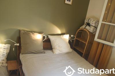 Chambre - 13 m² - 1 pièce