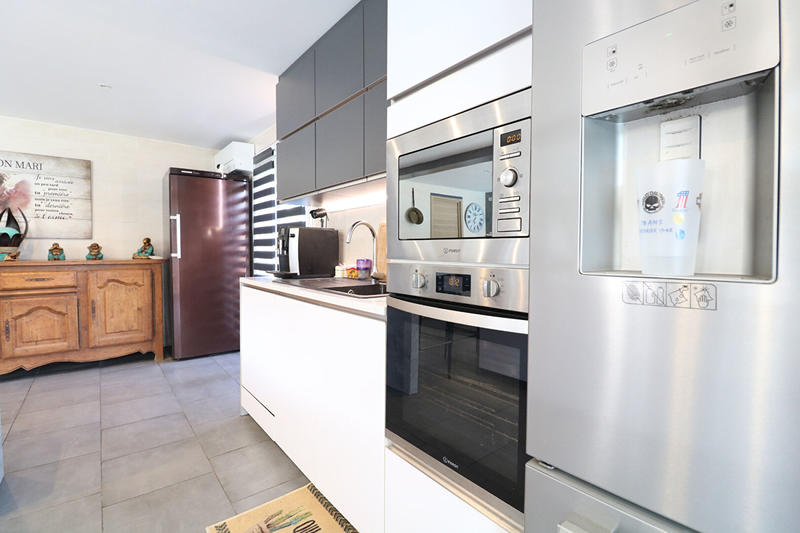 Maison - 197 m² - 8 pièces