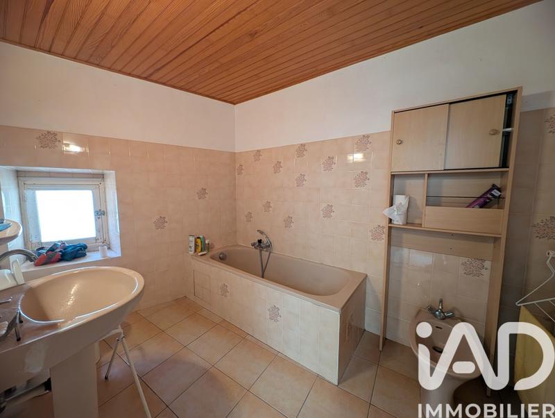 Maison - 97 m² - 5 pièces