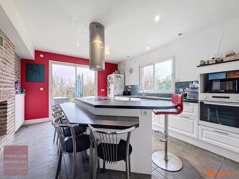 Maison de maîtres - 175 m² - 12 pièces