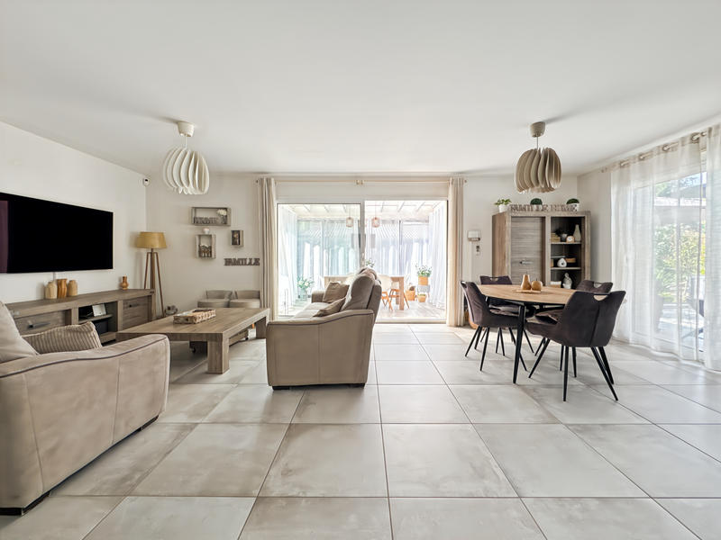 Villa - 160 m² - 6 pièces