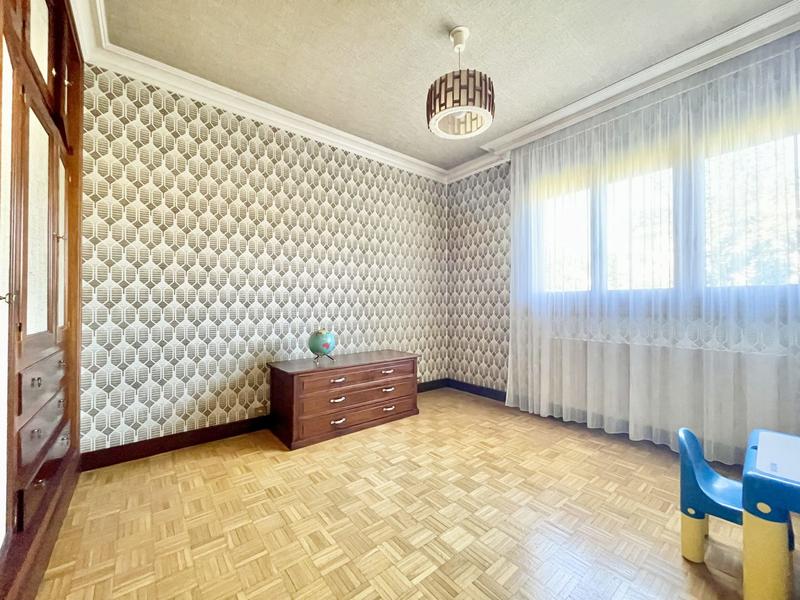 Maison - 264 m² - 7 pièces