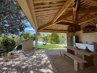 Maison - 150 m² - 4 pièces