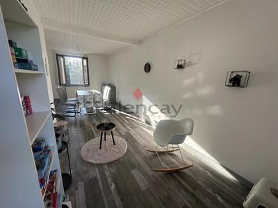 Maison - 98 m² - 4 pièces