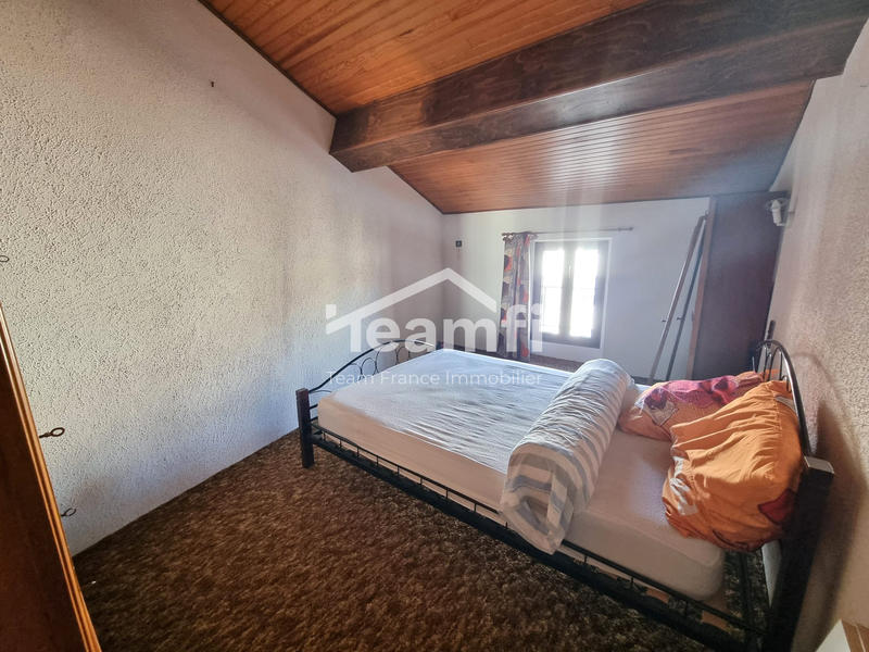 Maison - 226 m² - 8 pièces