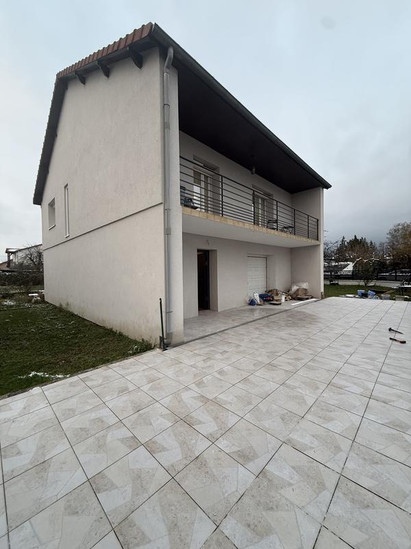 Maison - 100 m² - 4 pièces