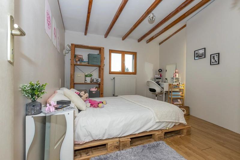 Maison - 186 m² - 7 pièces