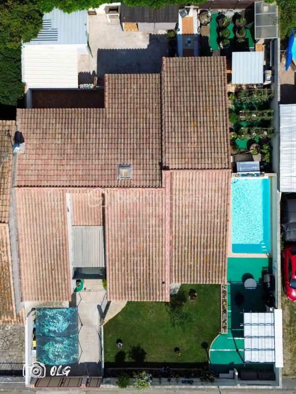 Maison traditionnelle - 146 m² - 6 pièces