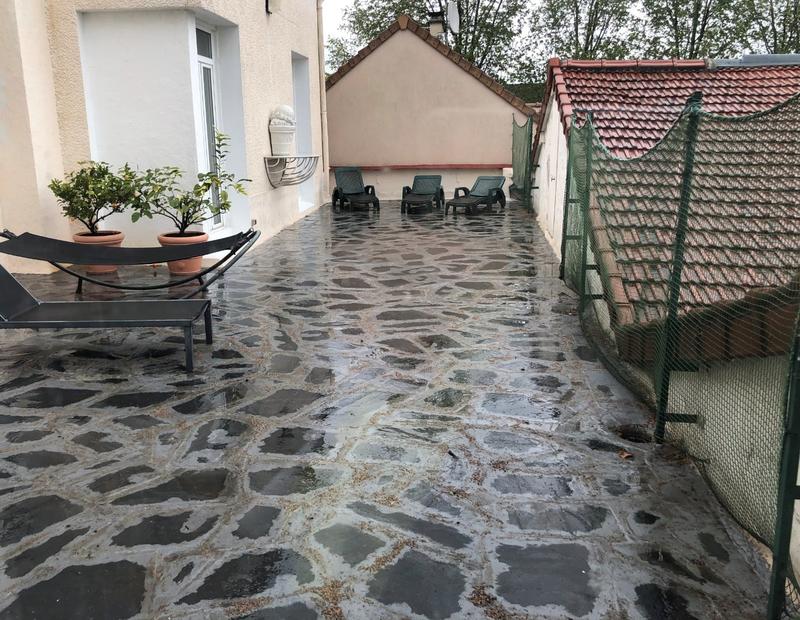 Maison - 798 m² - 12 pièces