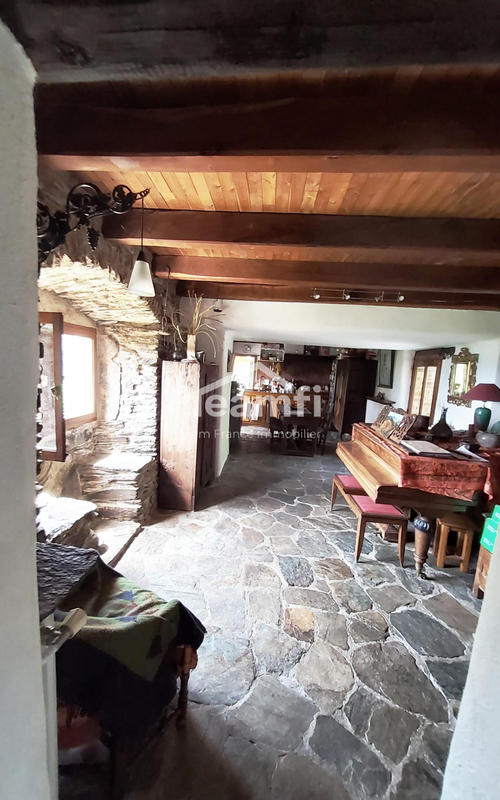 Mas - 252 m² - 10 pièces