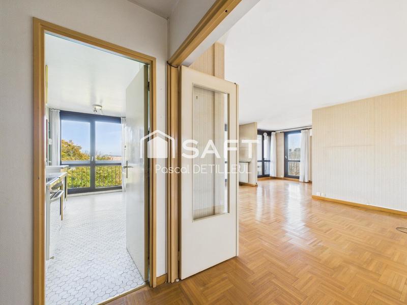 Appartement - 97 m² - 5 pièces
