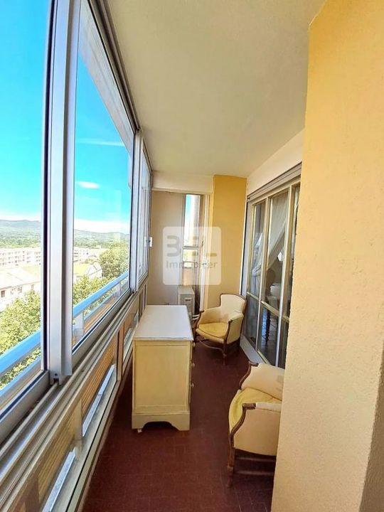 Appartement - 81 m² - 3 pièces