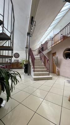 Appartement - 186 m² - 5 pièces