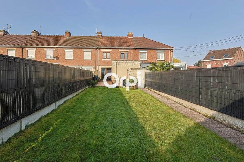 Maison - 90 m² - 5 pièces