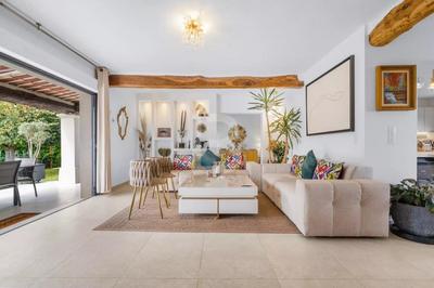 Propriété - 315 m² - 8 pièces