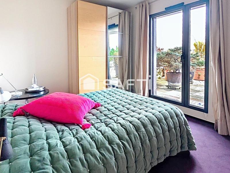 Appartement - 210 m² - 6 pièces