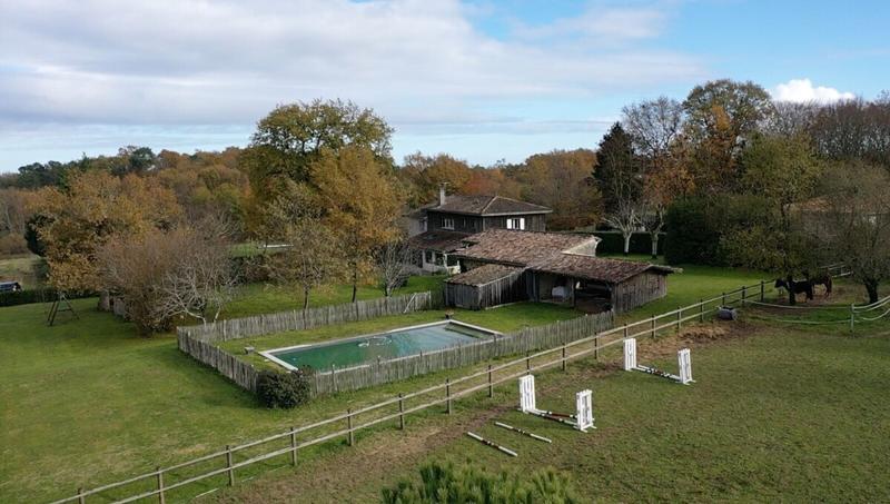 Maison - 193 m² - 5 pièces