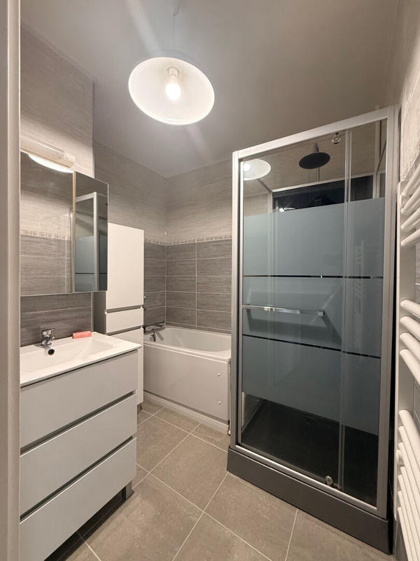 Appartement - 75 m² - 3 pièces