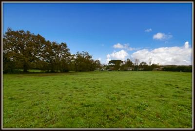 Terrain constructible - 866 m²
