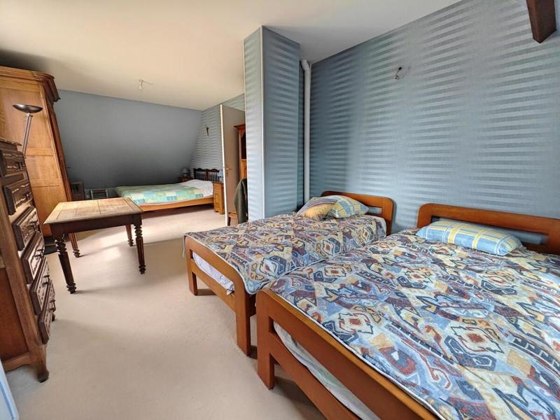 Maison - 175 m² - 12 pièces